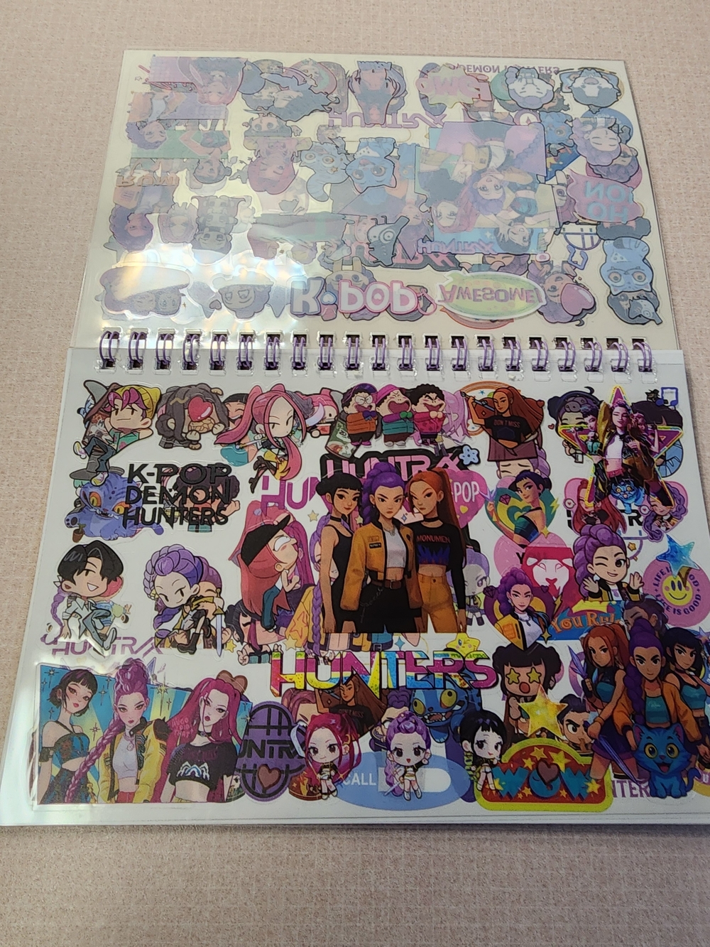 Holographic K-Pop Demon Hunters Sticker Book & Accessories Set - - Picture 13 of 13